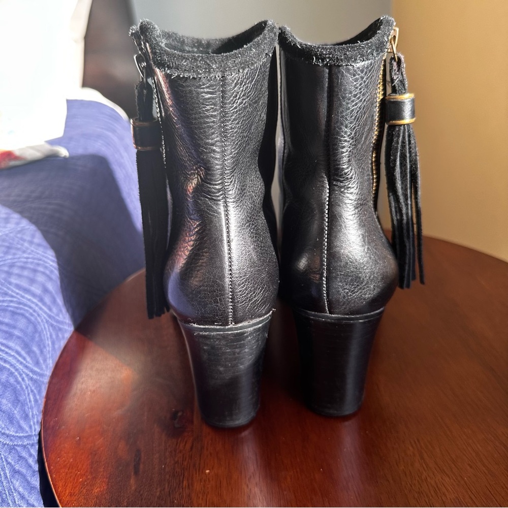 Lauren Ralph Lauren Carah Ankle Boots Black Leather Sz 7.5 Quiet Luxury - Picture 4 of 8